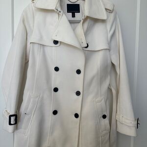 Banana Republic Ivory Double-Breasted Trench Coat